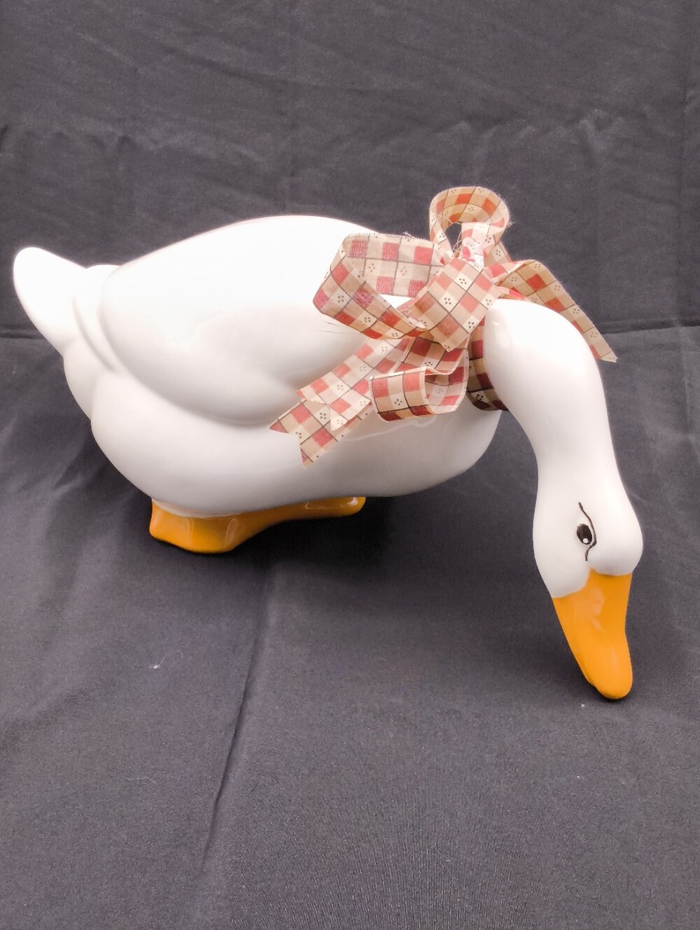 Vintage 1989 Large Ceramic Country Goose Figurine With A Gingham Bow